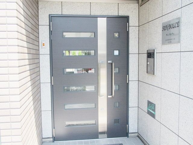 エントランス　★お問い合わせはタウンハウジングまで★