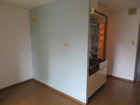 居室・リビング　室内