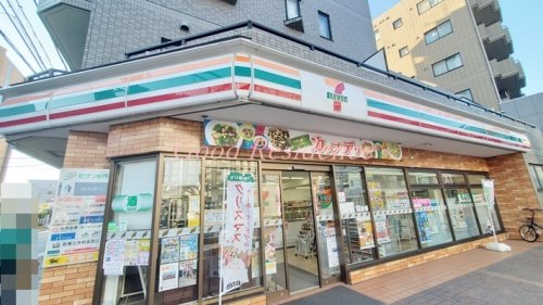コンビニ　セブンイレブン川崎梶ケ谷駅入口店（コンビニ）まで607m