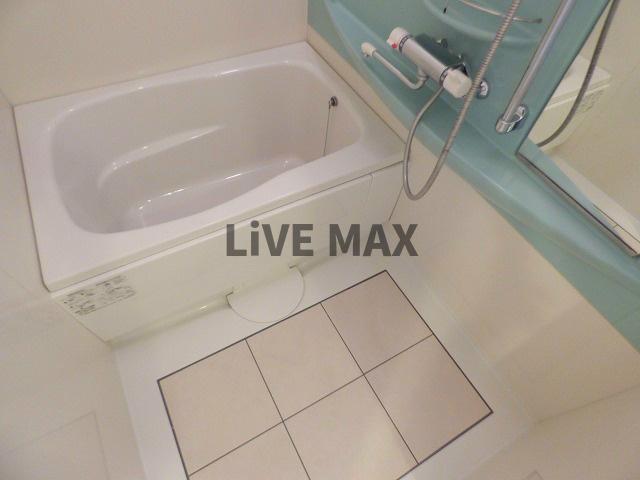 バス・シャワールーム　ゆったりとくつろげるお風呂☆