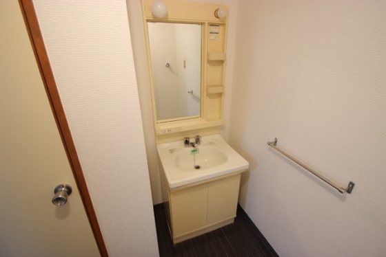 洗面設備　※別部屋の写真です