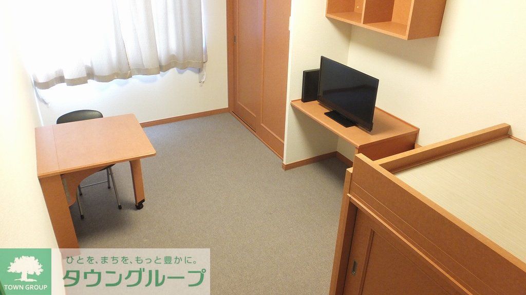 居室・リビング　家具家電設置済みです。