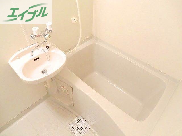 バス・シャワールーム　バス