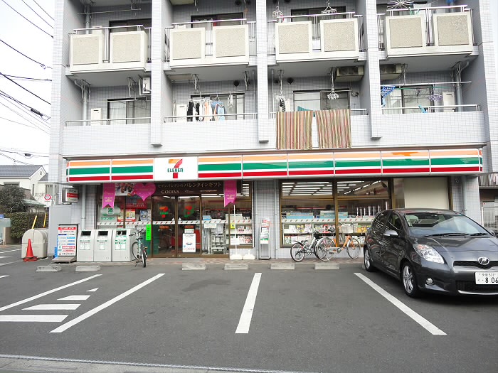 コンビニ　セブンイレブン調布仙川駅南店（コンビニ）まで380m