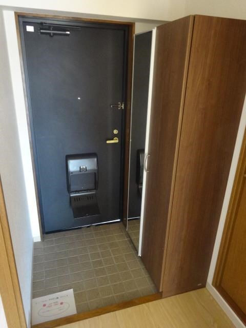 玄関　※参考写真※