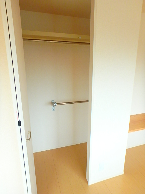 収納　同施工会社の参考写真になります。