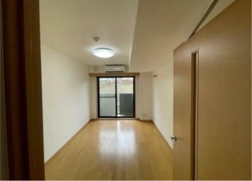 居室・リビング　掲載写真は別のお部屋です（現況優先）