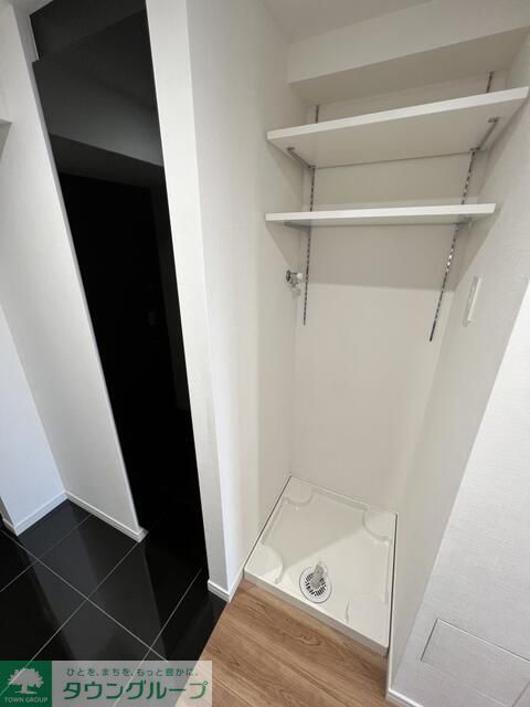 収納　※同物件他号室のため室内フローリング等配色が異なります