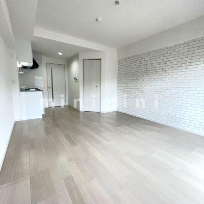 居室・リビング　※写真は別号室のものですので現状優先とさせていただきます