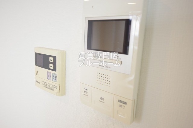 セキュリティ　モニター付きインターホン！