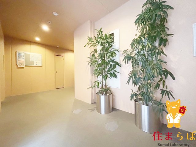 エントランス　共用部の印象も大切に
