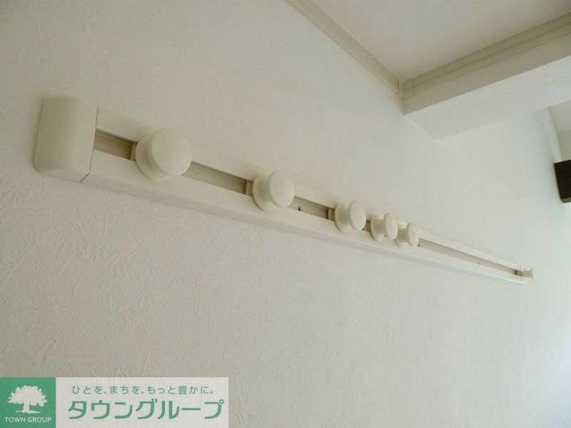 その他部屋・スペース　壁掛けハンガーレール付き