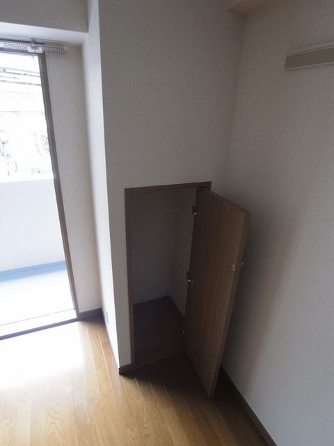 その他設備　★充実の収納スペース★