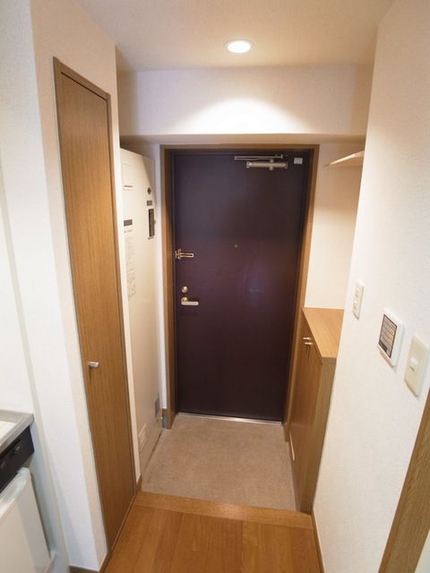 玄関　★玄関周りの収納豊富です★
