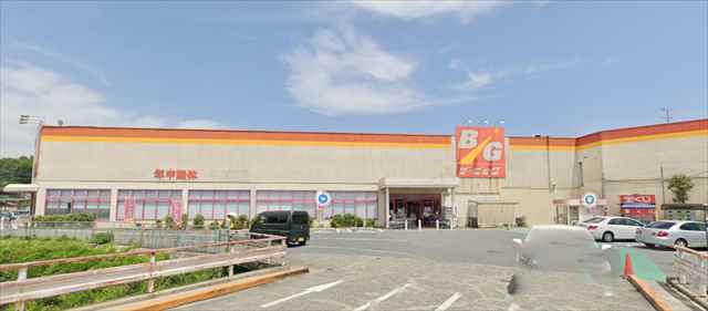 スーパー　マックスバリュ西日本（株）／ザビッグ焼山店（スーパー）まで723m