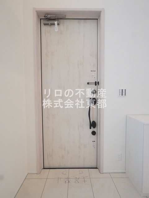 玄関　すっきりシンプルな玄関スペースです！