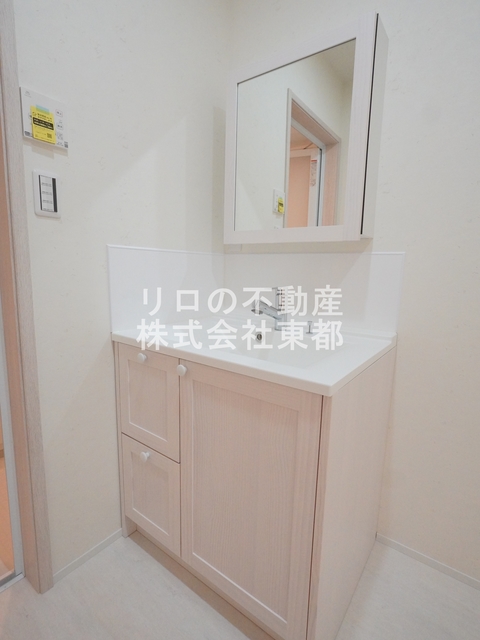 洗面設備　独立洗面台なら落ち着いて身支度ができます☆