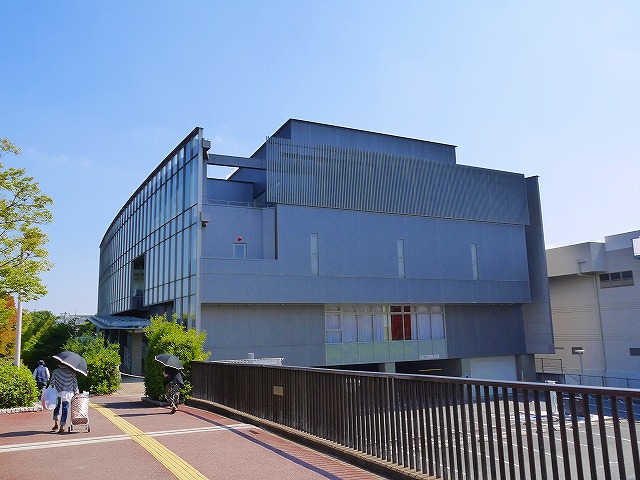 役所　奈良市役所　北部出張所（役所）まで567m