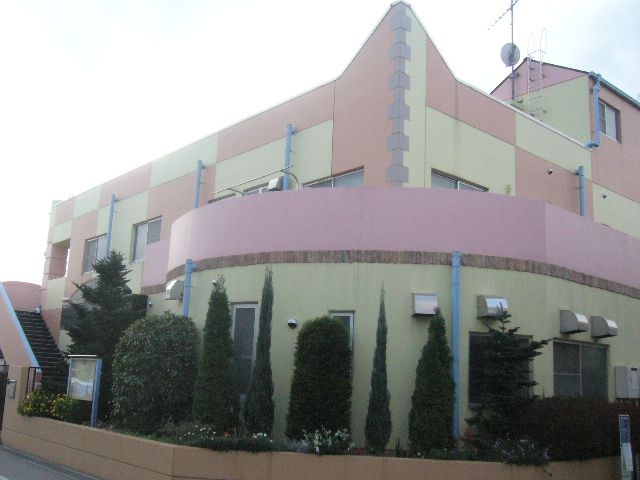 幼稚園・保育園　なかよし保育園（幼稚園・保育園）まで440m