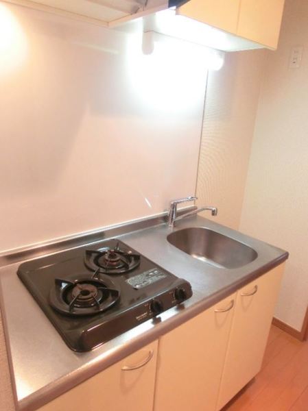 キッチン　※別部屋参考写真