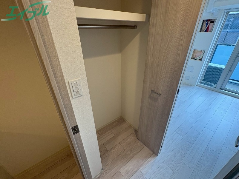 収納　同型参考写真