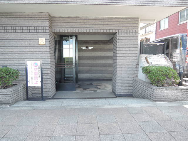 エントランス　エントランス