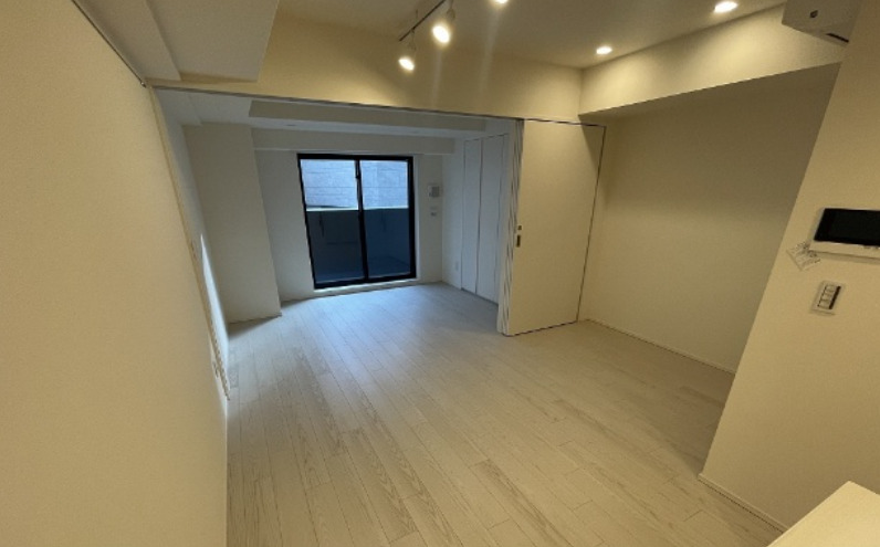 居室・リビング　※別部屋の参考写真です。