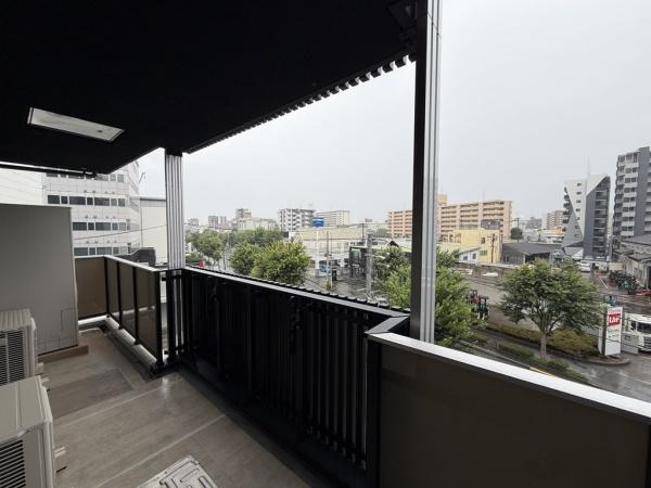 バルコニー　洗濯物干せます♪