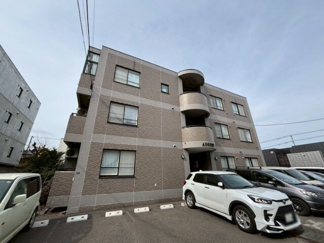 建物外観　札幌市中央区南五条西「ＡＵＧＵＳＴ」