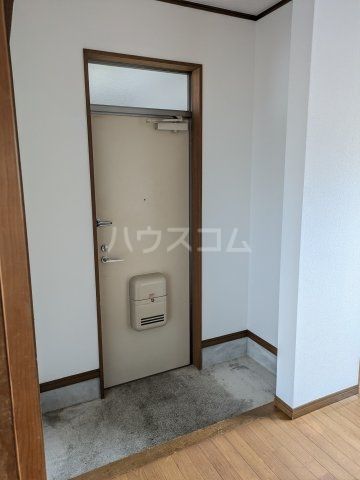 グリーンフィールドC棟の玄関写真