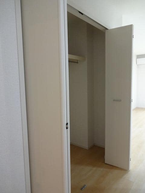 収納　居室内収納（クローゼット・１間分）完備