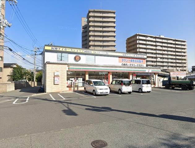 コンビニ　セブンイレブン岡山東古松2丁目店（コンビニ）まで180m