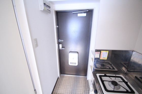 玄関　※別部屋の写真です