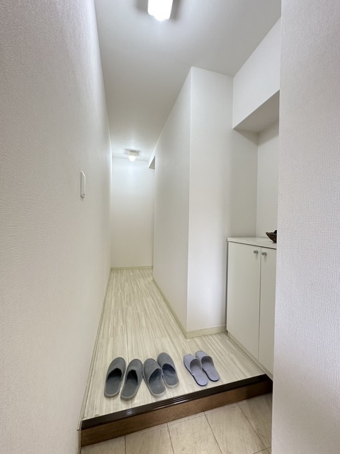 玄関　別部屋参考写真です