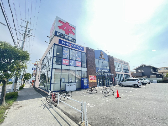 レンタルビデオ　ＴＳＵＴＡＹＡ（レンタルビデオ）まで800m