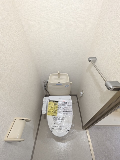 トイレ　温水洗浄便座つき！（イメージ）