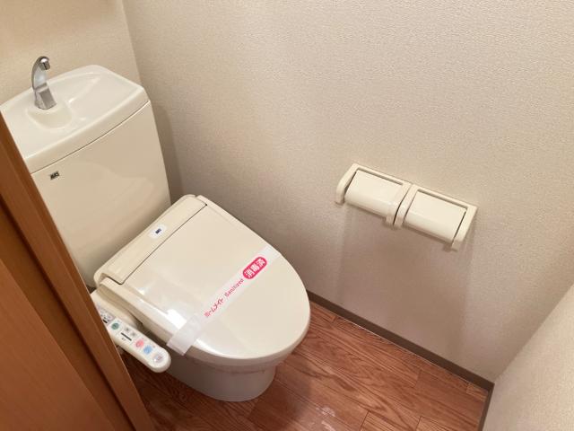 トイレ　シャワー付トイレ