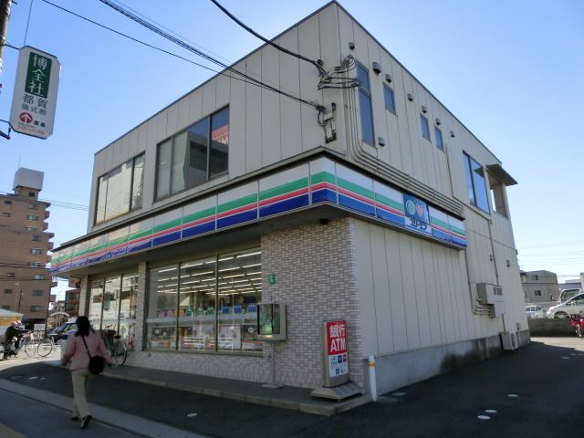 コンビニ　スリーエフ（コンビニ）まで370m