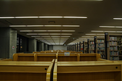 図書館　愛知大学名古屋図書館（図書館）まで678m