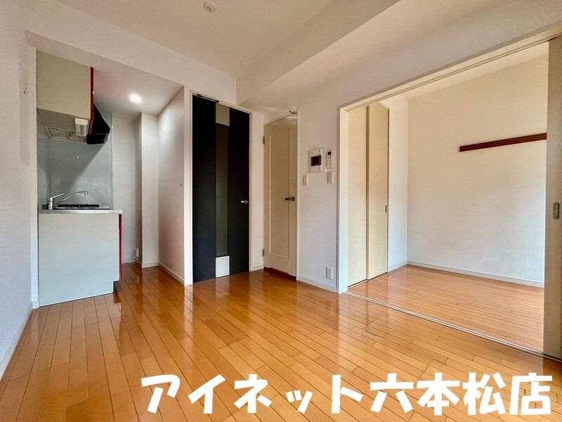 居室・リビング　広々としていいですね。