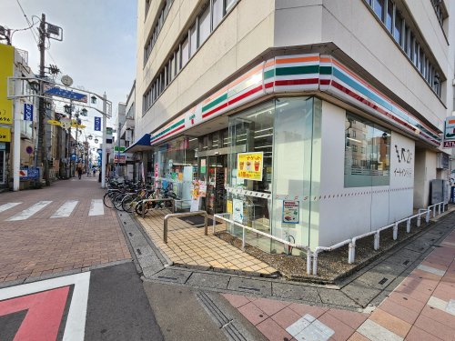 コンビニ　セブン-イレブン 新所沢駅東口店（コンビニ）まで387m