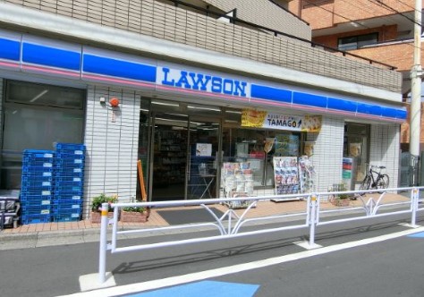 コンビニ　ローソン 千駄ヶ谷一丁目店（コンビニ）まで112m
