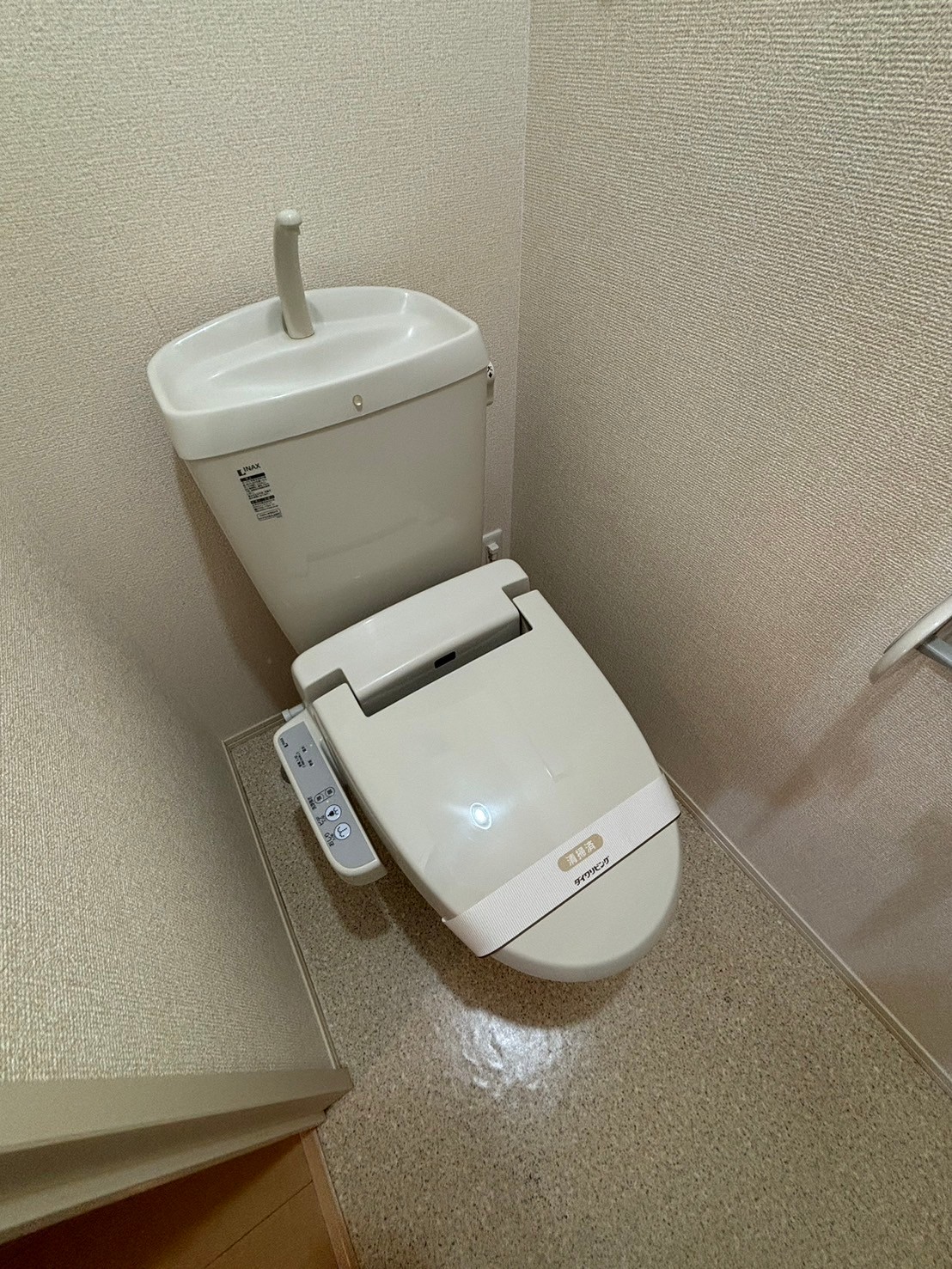 トイレ　反転タイプ
