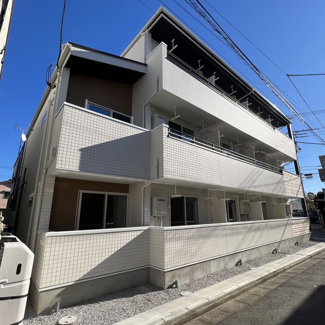 建物外観　２０２２年築