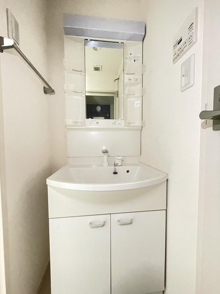 洗面設備　※別部屋写真です