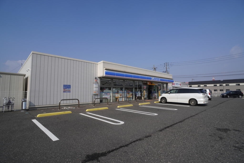 コンビニ　ローソン新潟鳥屋野店（コンビニ）まで256m