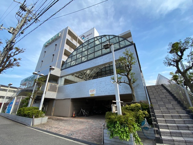 建物外観　安心のオートロック付きです♪