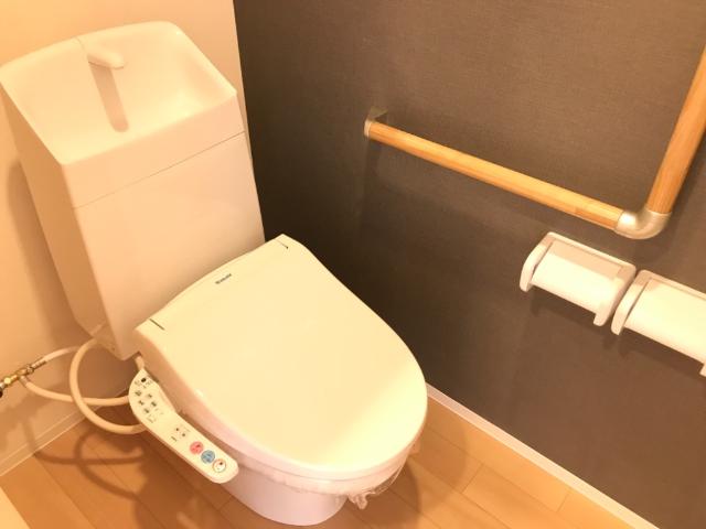 トイレ　シャワー付トイレ