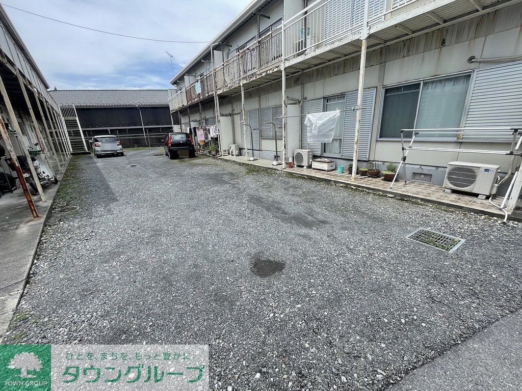 駐車場　駐車場