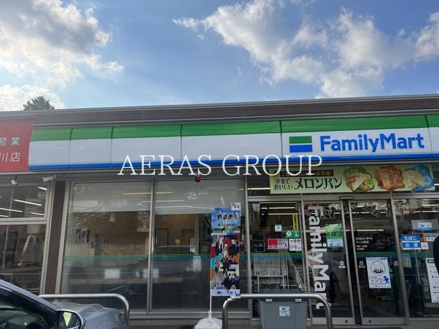 コンビニ　ファミリーマート 六ッ川西店（コンビニ）まで318m